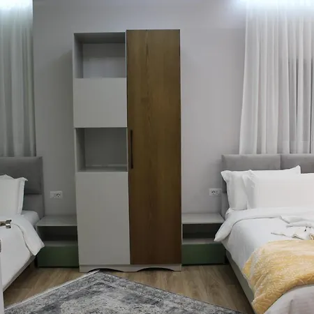 Guest house Vila Ajet *